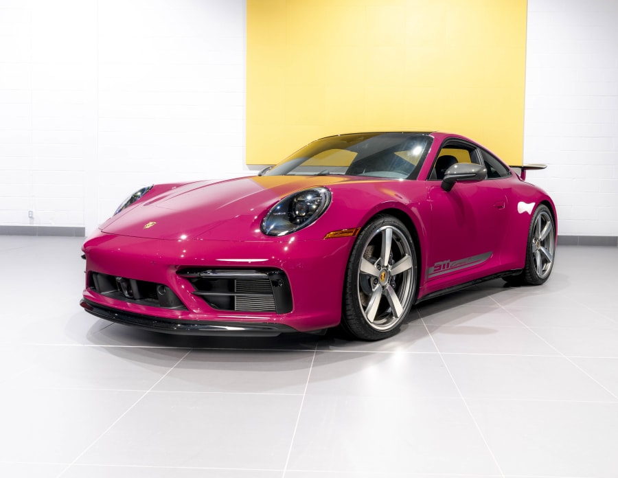 2023 Porsche 911 Carrera T Coupe image 1