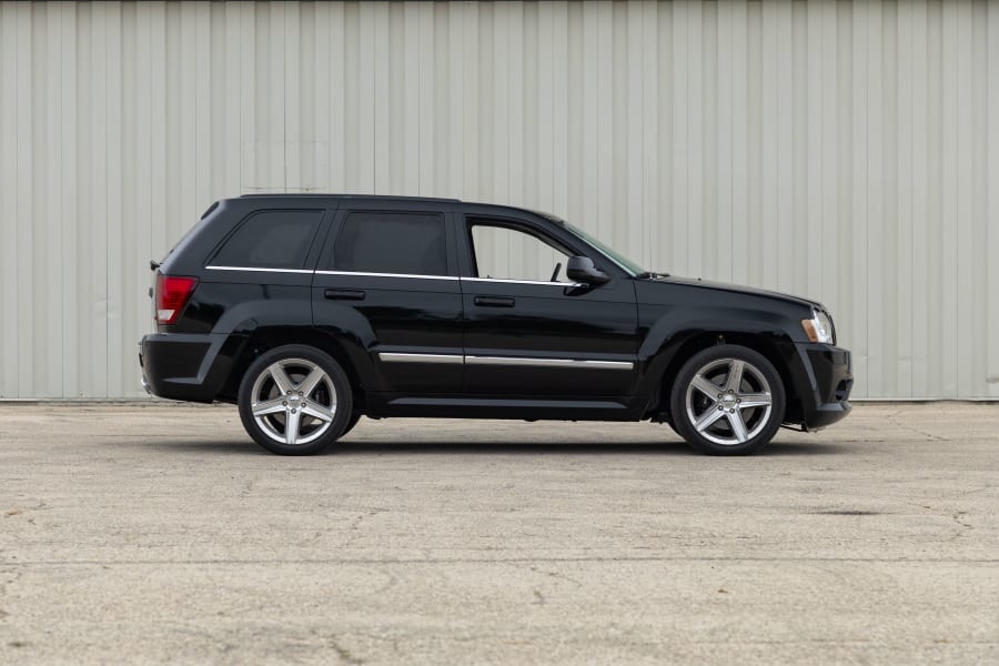 2007 Jeep Grand Cherokee SRT-8 For Sale At Auction - Mecum