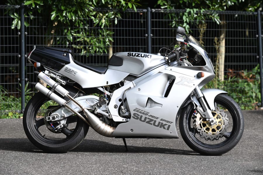 1991 Suzuki RGV 250 For Sale At Auction - Mecum Auctions