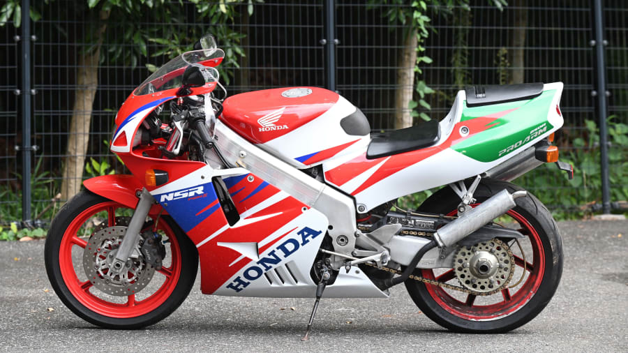kazu　製作依頼⑤　NSR250R 旧外装の頃、NSR250Rで攻める攻める攻める！！ #nsr #nsr250