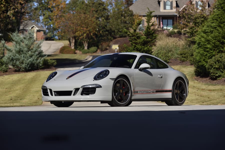 2016 Porsche 911 Carrera GTS Rennsport Reunion Edition Coupe image 1