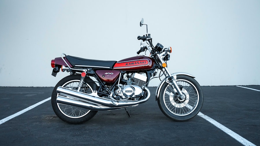 1974 Kawasaki S3 Mach II For Sale At Auction - Mecum Auctions