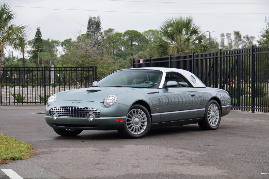 2004 Ford Thunderbird