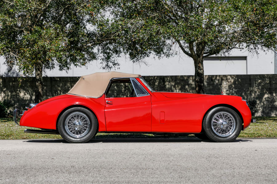 1954 Jaguar XK120