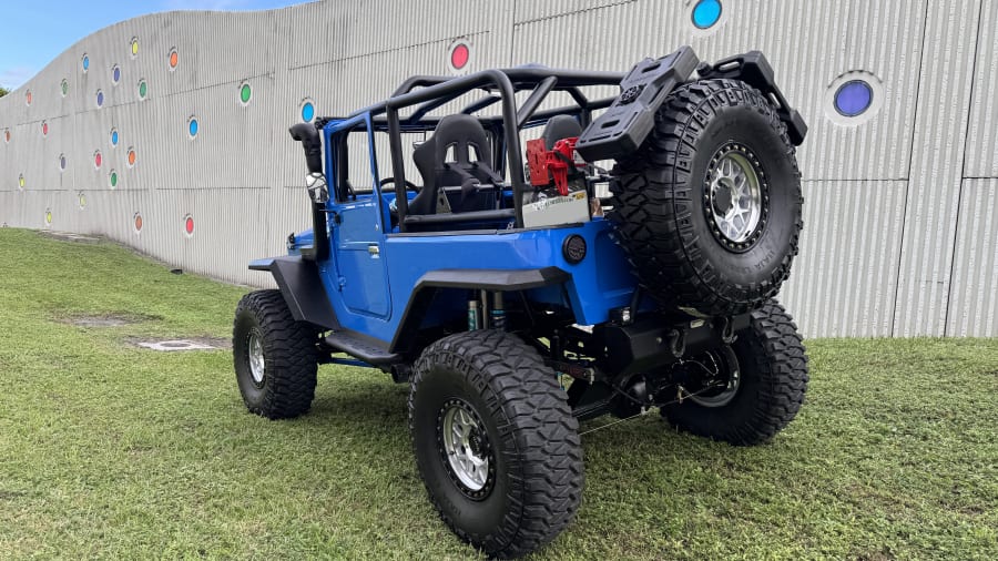 1975 Toyota FJ-40 Land Cruiser For Sale At Auction - Mecum Auctions
