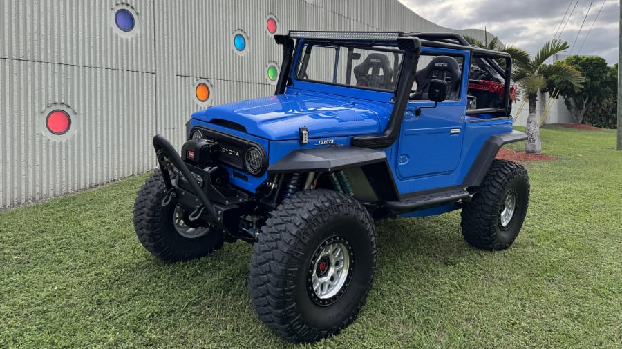 1975 Toyota FJ-40 Land Cruiser For Sale At Auction - Mecum Auctions