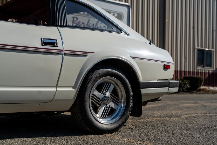 1983 Datsun 280ZX 2+2 For Sale At Auction - Mecum Auctions