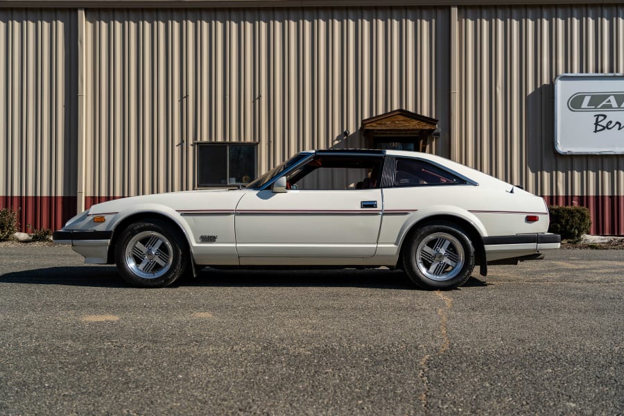 1983 Datsun 280ZX 2+2 For Sale At Auction - Mecum Auctions