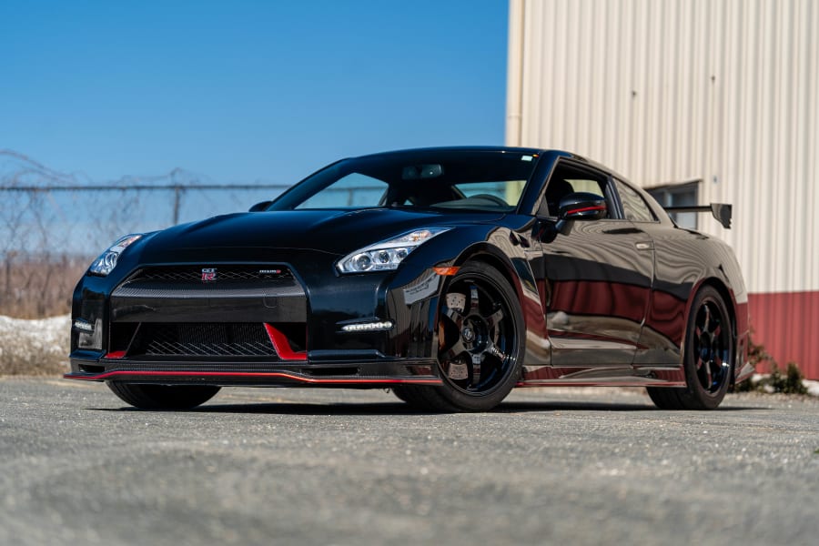 2015 Nissan GT-R NISMO — market value and price history