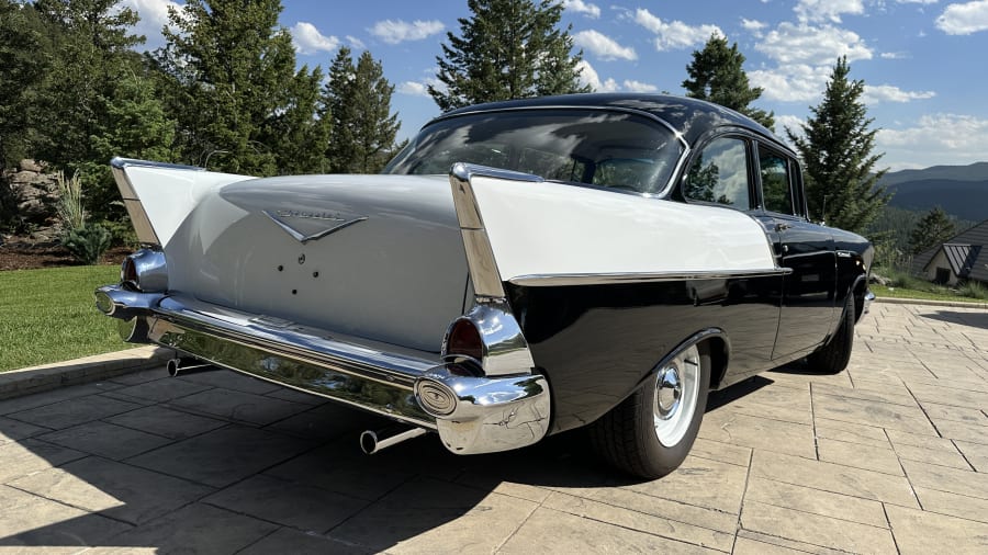 M2 1957 シボレー 150 セダン 1957 Chevrolet 150 Utility Sedan