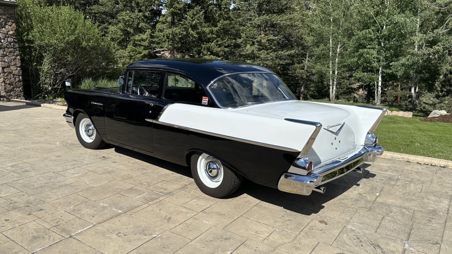M2 1957 シボレー 150 セダン 1957 Chevrolet 150 Utility Sedan