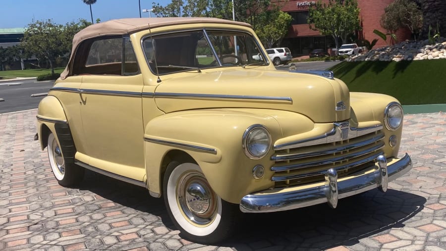 1947 Ford Super Deluxe