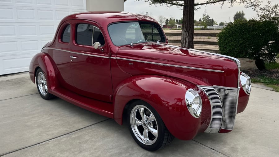 1940 Ford Deluxe