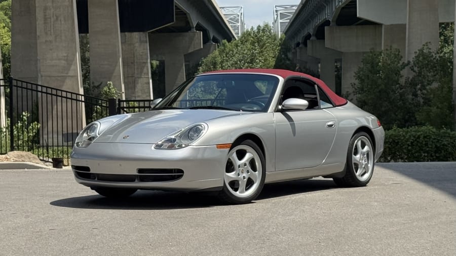 2001 Porsche 911 Carrera