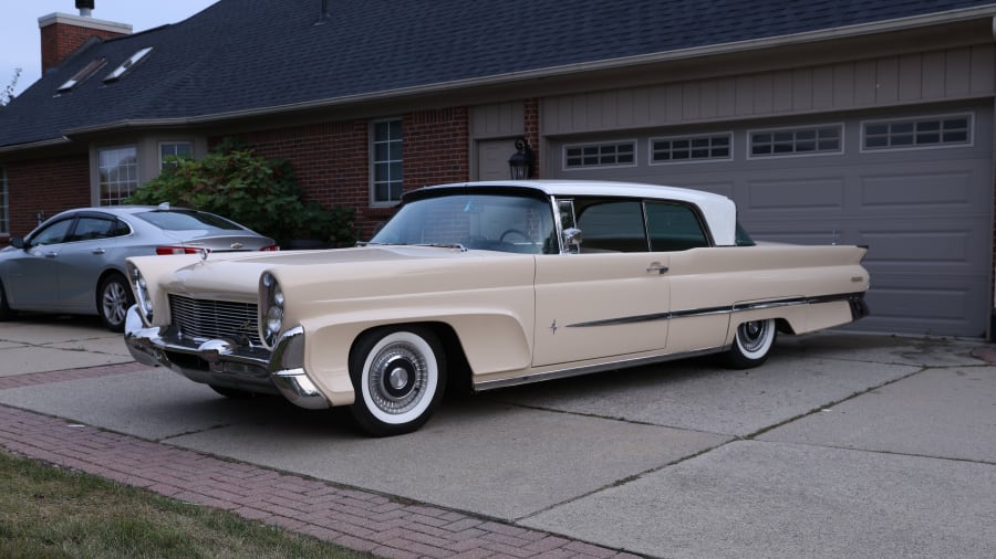 1958 Lincoln Premiere
