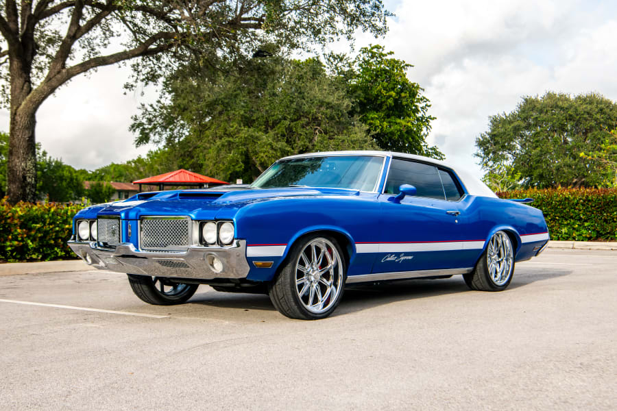Oldsmobile Cutlass