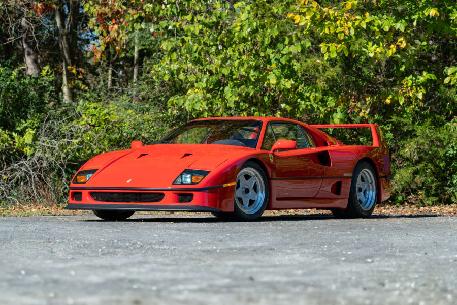 1992 Ferrari F40 — market value and price history