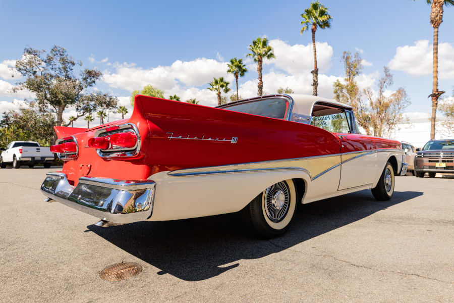 1958 Ford Fairlane 500 Skyliner For Sale At Auction - Mecum Auctions