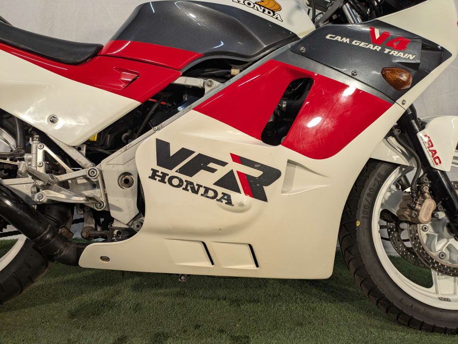 Phare Avant Honda VFR400 NC21 - Référence 001-3986 - Occasion Bon État - Sans Fissure