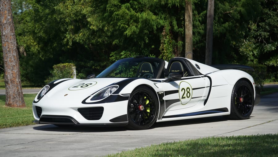 2015 Porsche 918 Spyder Weissach