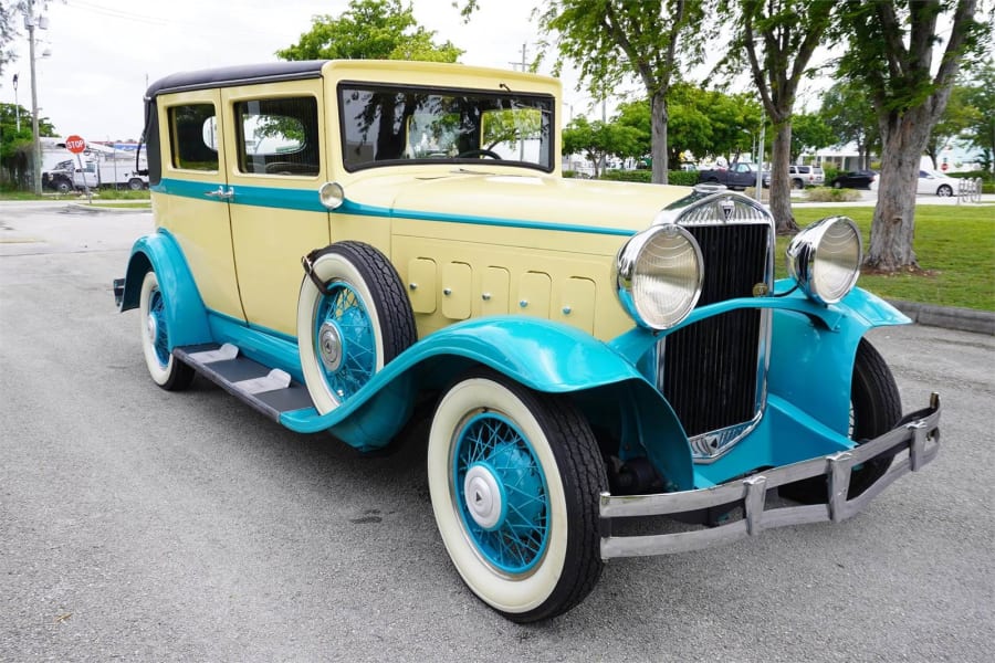 1930 Hudson Great 8 Brougham