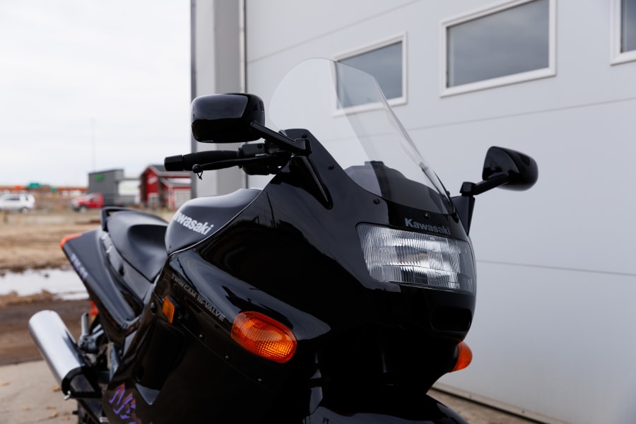 1990 Kawasaki ZX-11 Ninja For Sale At Auction - Mecum Auctions