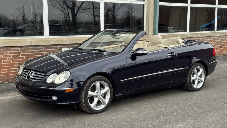 2005 Mercedes-Benz CLK320