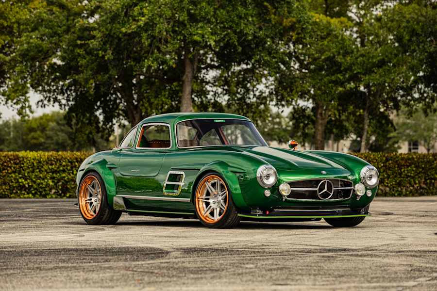 Mercedes-Benz 300SL (Replica)