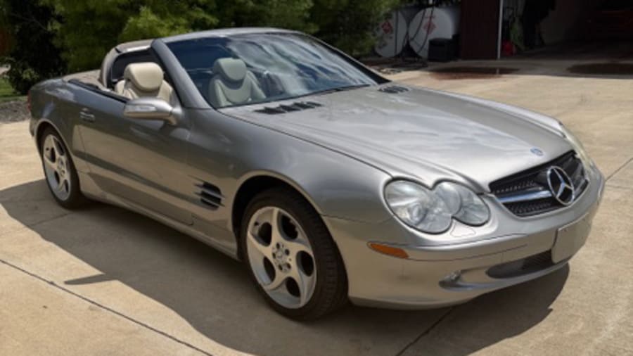 2004 Mercedes-Benz SL500