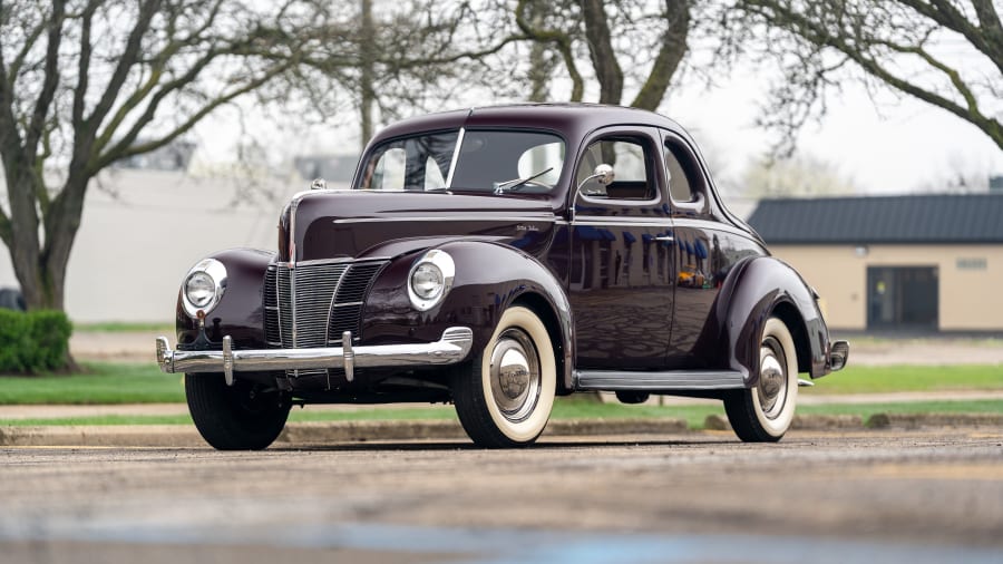 1940 Ford Deluxe