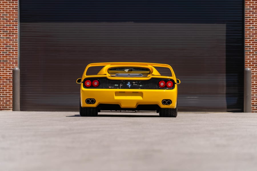 833327.jpg