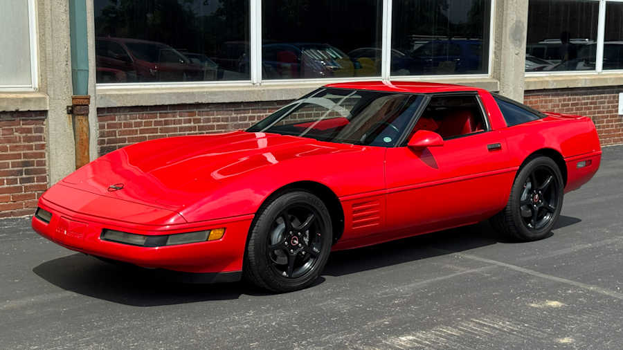 1994 Chevrolet Corvette Coupe: market value and price history