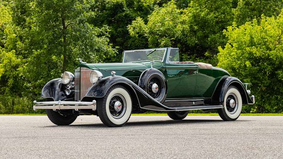 1934 Packard Super 8