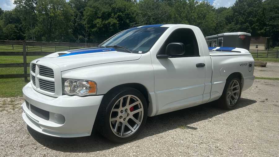 2005 Dodge Ram SRT-10 Commemorative Edition