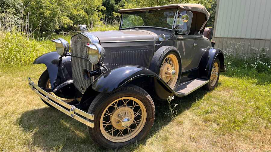 1930 Ford Model A Deluxe