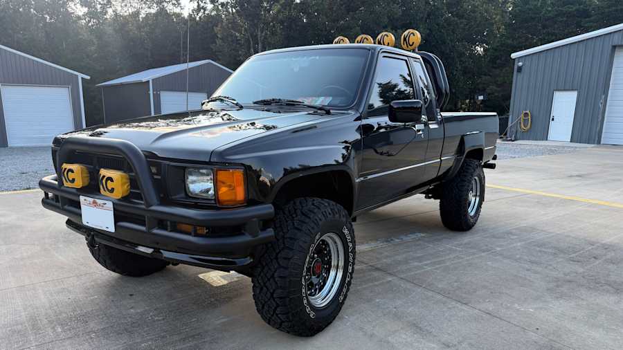 1986 Toyota Hilux SR5