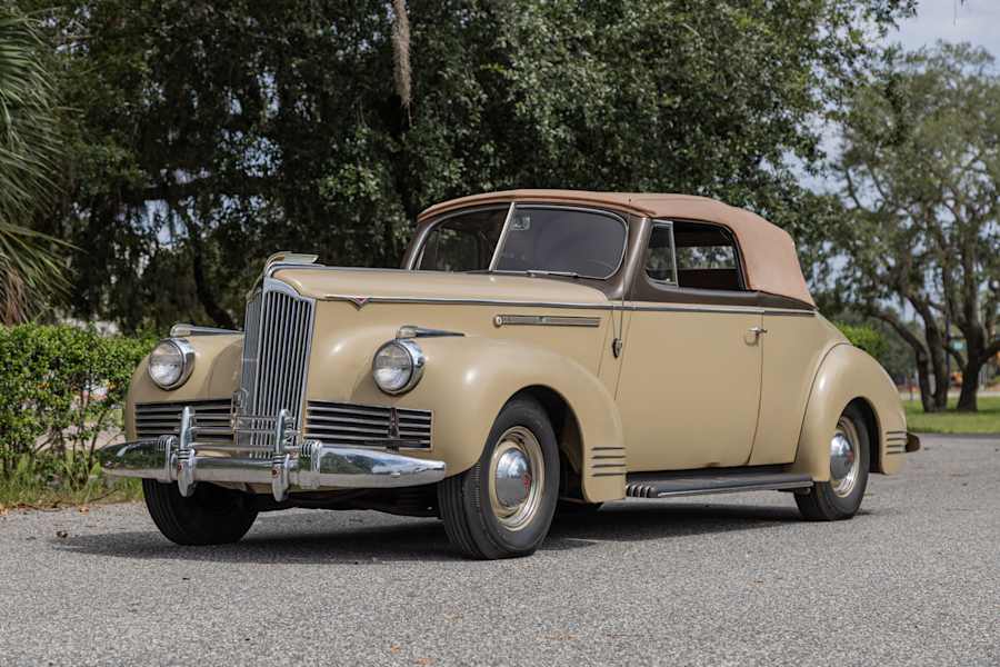 1942 Packard 120