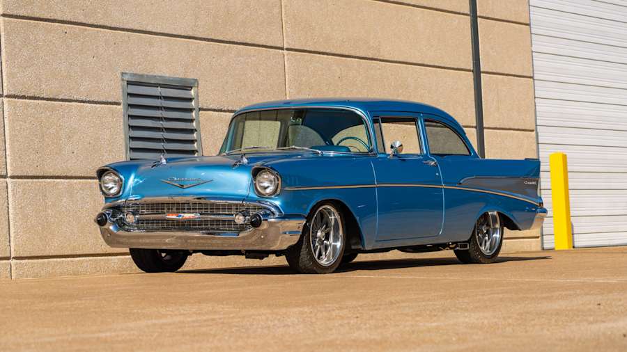 Chevrolet 210