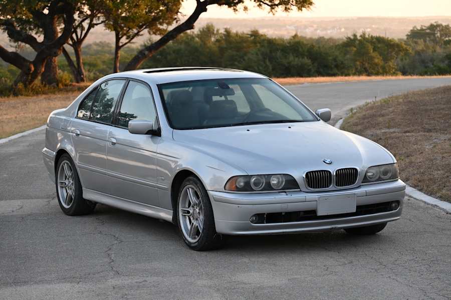 2001 BMW 540i