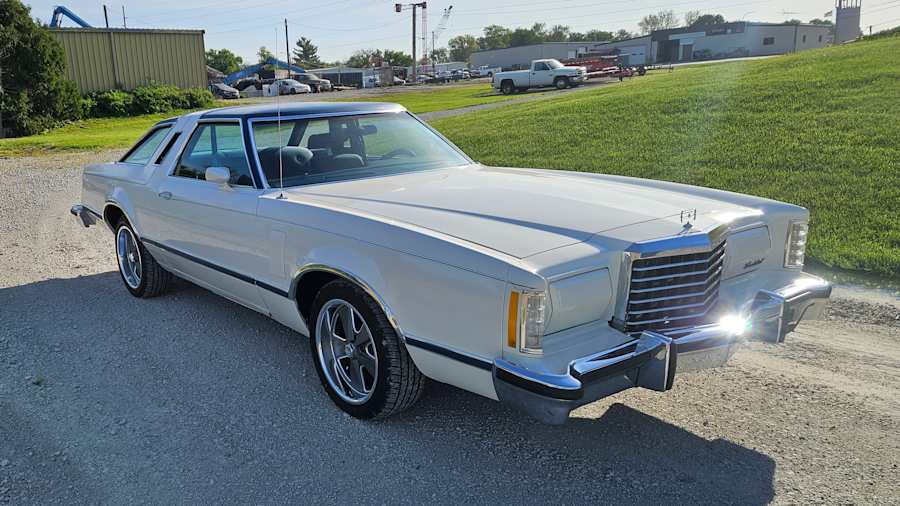 Ford Thunderbird (Gen5)