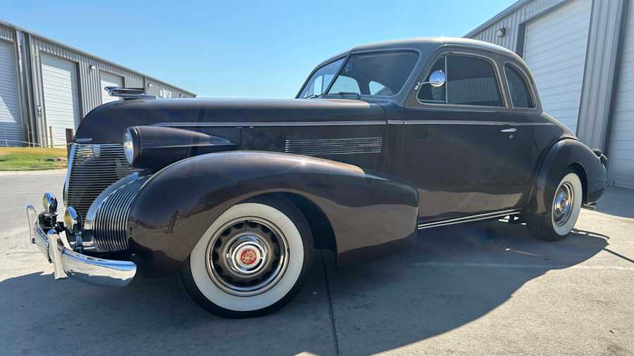 1939 Cadillac Series 61