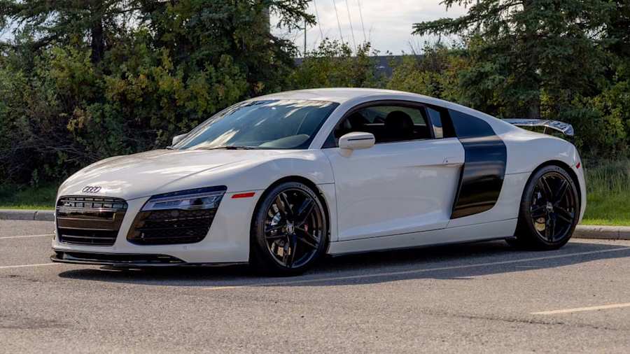 Audi R8 (Type 42)
