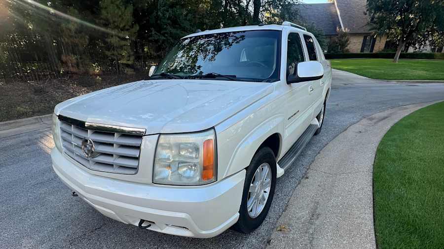 Cadillac Escalade EXT (GMT800)