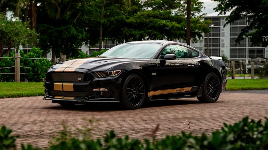 Ford Mustang (Gen6)