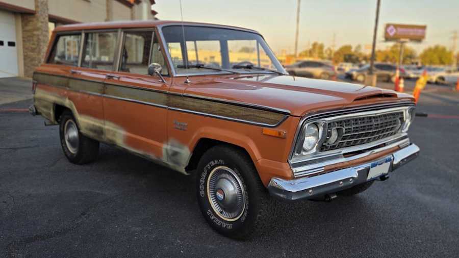 Jeep Wagoneer (SJ)