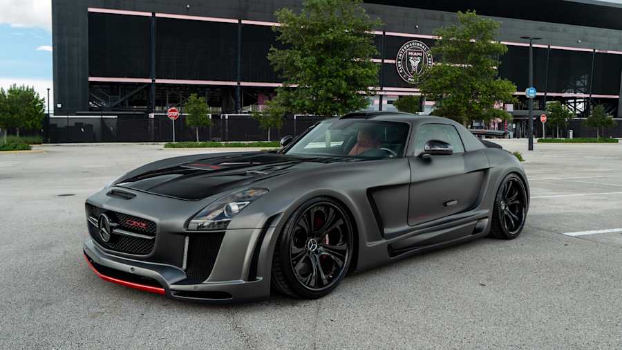 Mercedes-Benz SLS AMG