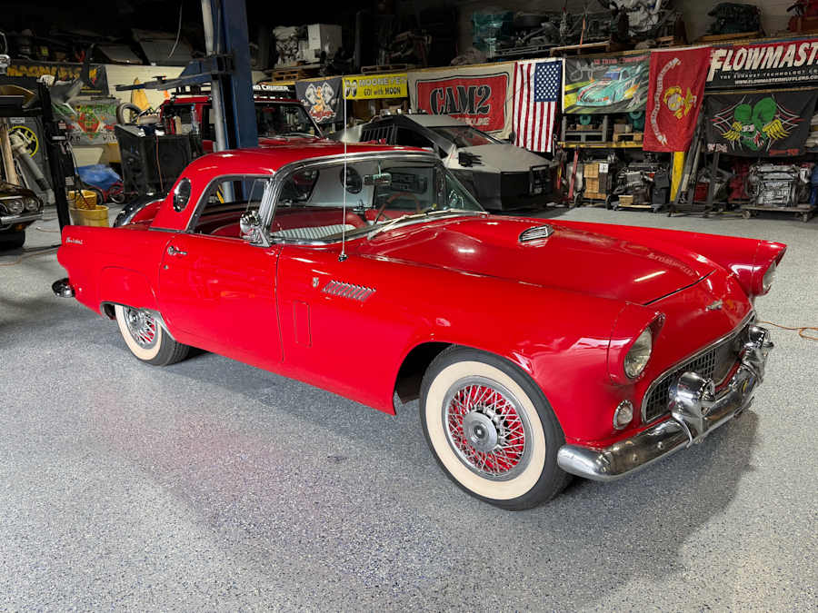 1956 Ford Thunderbird
