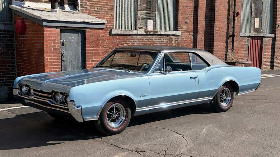 1967 Oldsmobile Cutlass Supreme