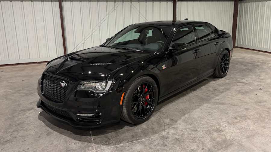 2023 Chrysler 300C