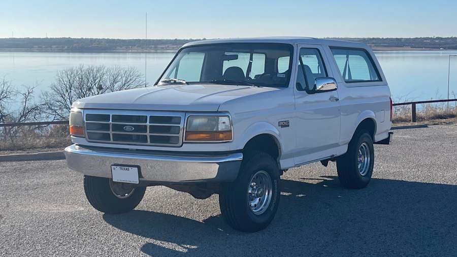 1995 Ford Bronco XL